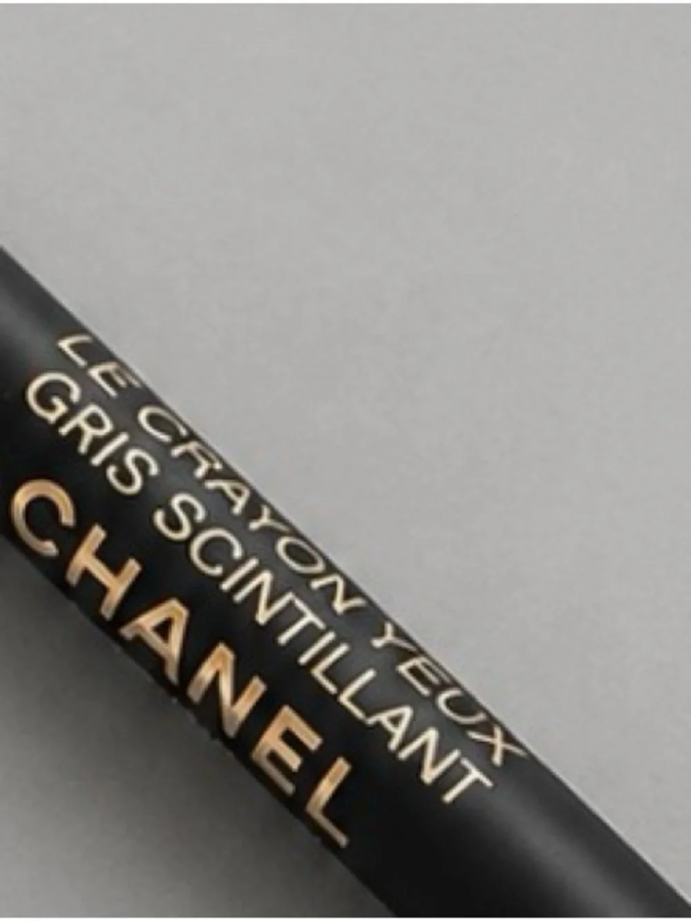 CHANEL Le Crayon Yeux Eyeliner 69 Gris Scintillant Metallic Grey